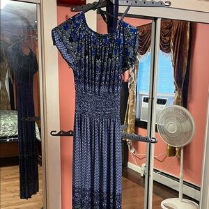 Elegant Blue Patterned Maxi Dress